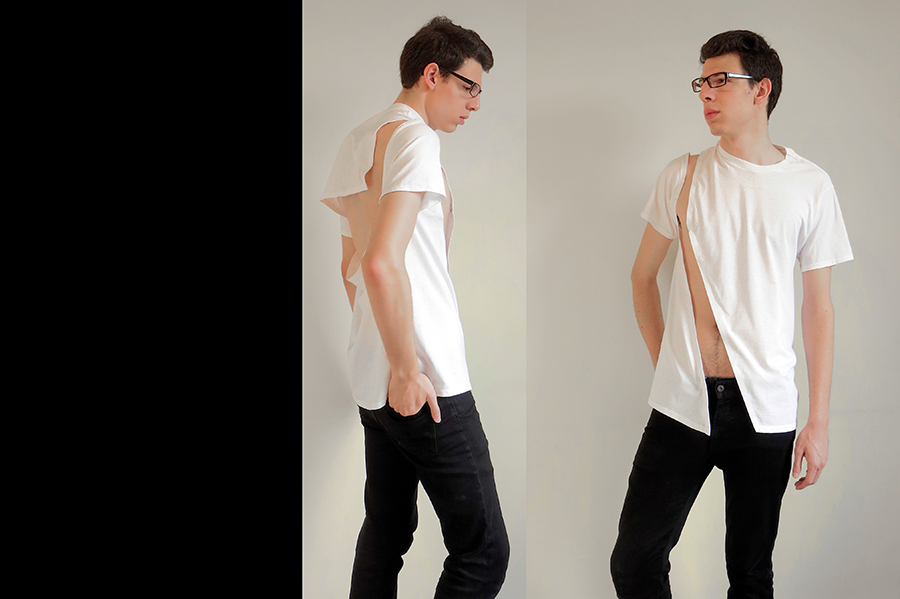 Left and right view of the shirt, with the long left sleeve placed on the right shoulder: a white t-shirt with a large diagonal slit running from the collar to the base.